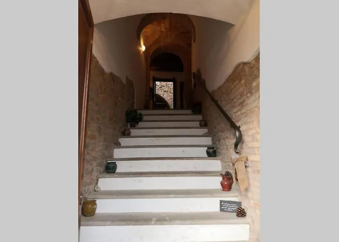 Residenza Il Cortile * Monte San Martino